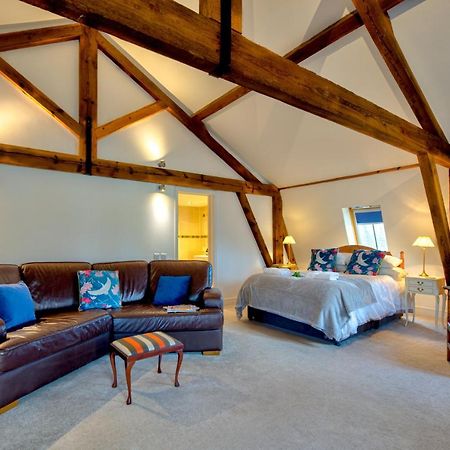 Central Studio Suite - Modern Stay With Free Wifi Stamford Exterior foto