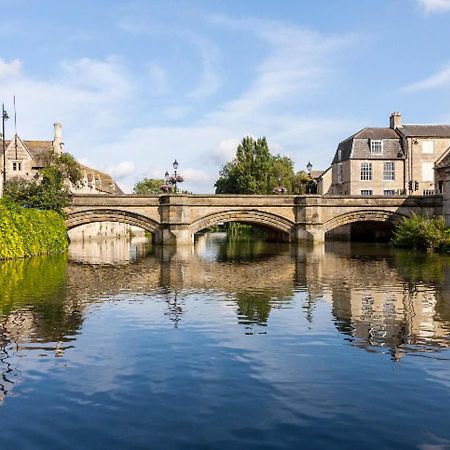 Central Studio Suite - Modern Stay With Free Wifi Stamford Exterior foto