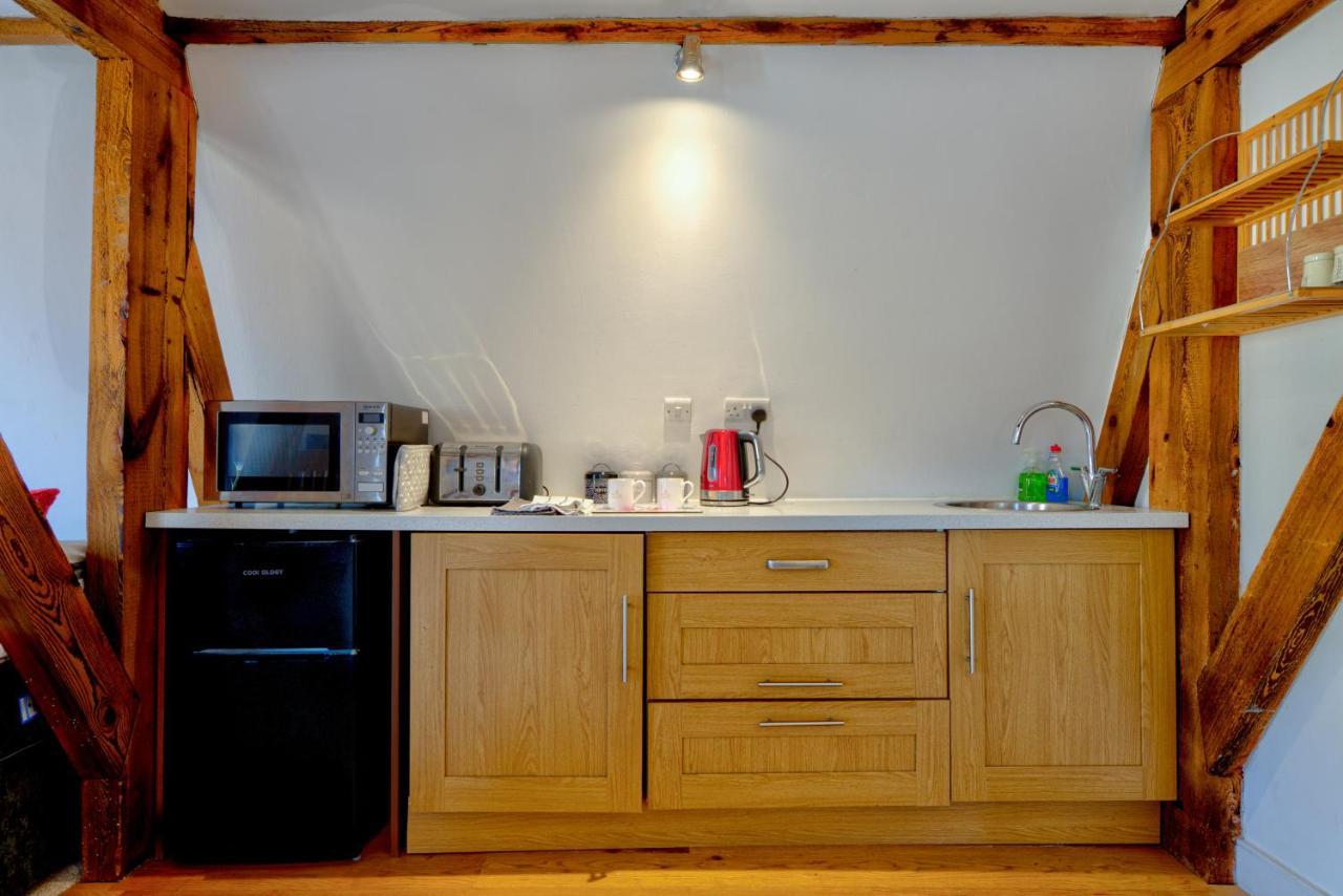 Central Studio Suite - Modern Stay With Free Wifi Stamford Exterior foto